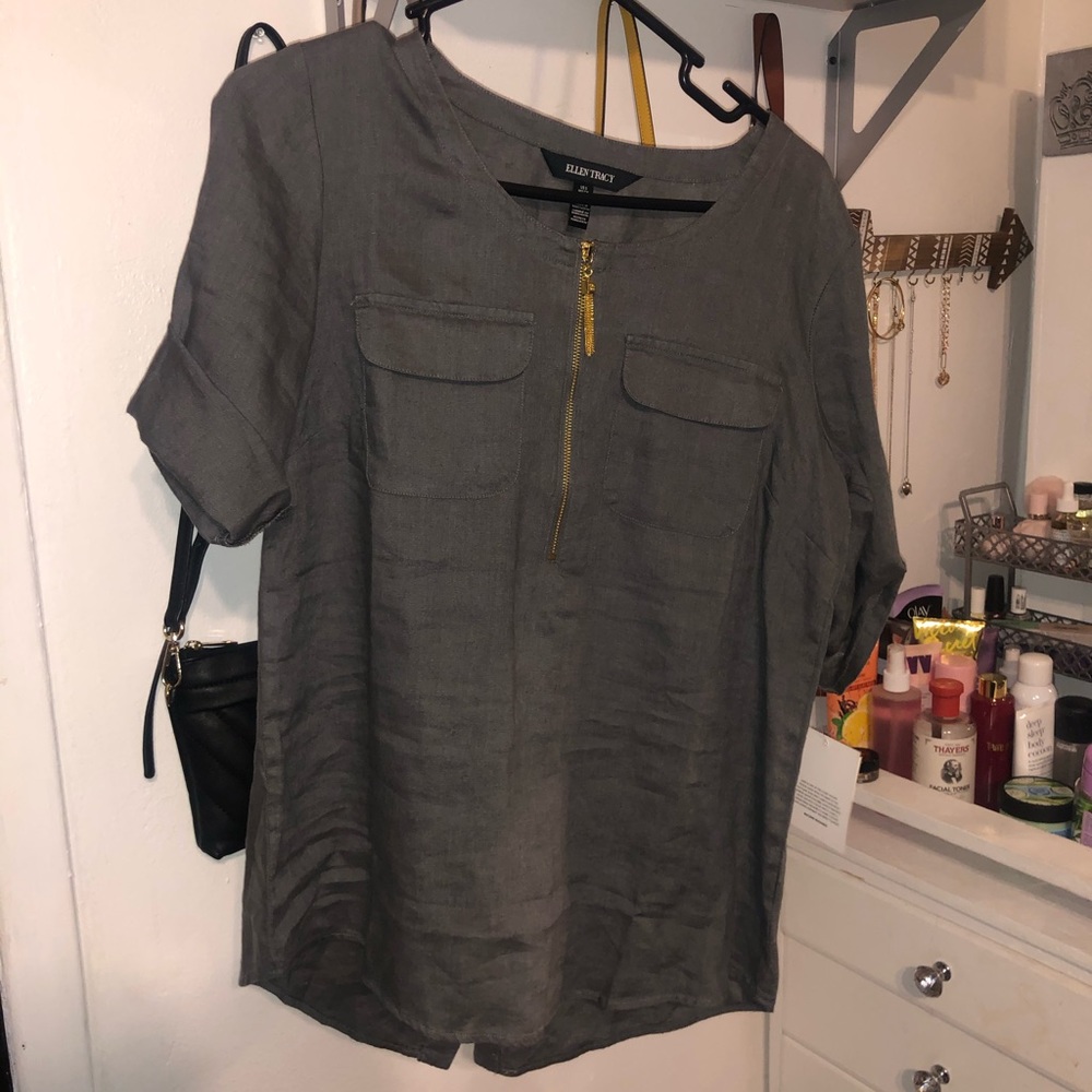 Tracy Ellen Gray Blouse
